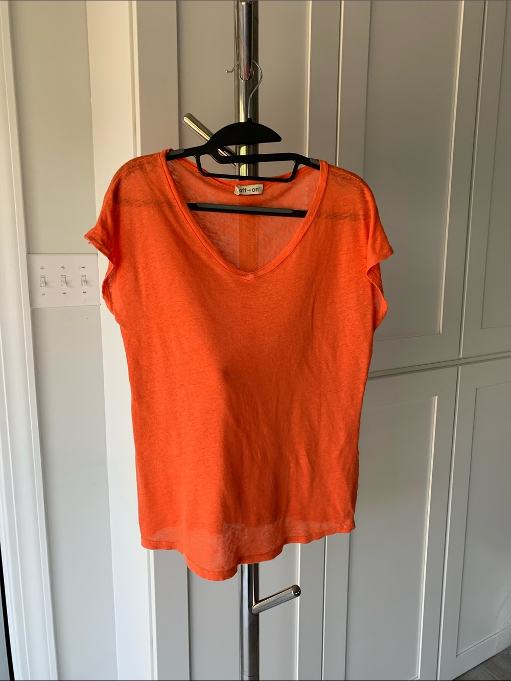 Off➡️on Women’s Short Sleeve V-Neck Tee in Bright Orange, Size M.